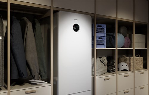 Bosch Compress 7801i monterad i garderob – närbild